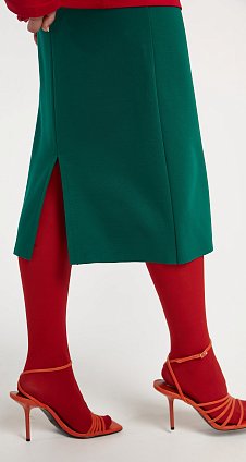 Фото модного монро юбка трикотажная прямая зеленая сезон 2020 года