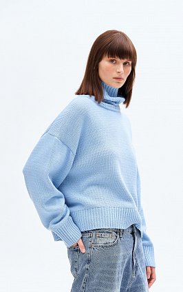 Фото модной одежды - джесс джемпер премиум оверсайз голубой сезон 2020 года