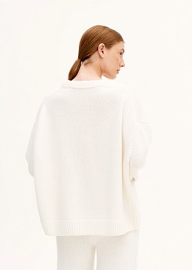 Фото модной одежды - мильфей джемпер вязка под горло белый сезон 2020 года