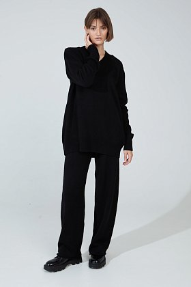 Фото модного агва черный костюм с брюками сезон 2020 года