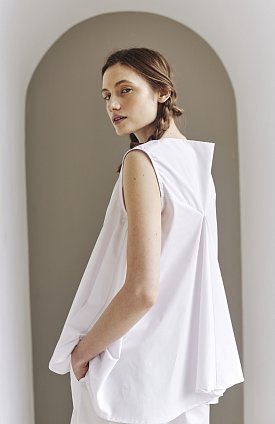 Фото модного сандра блуза белая сезон 2020 года