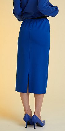 Фото модной одежды - монро юбка трикотажная прямая синяя сезон 2020 года