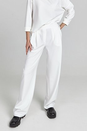 Фото модного илона брюки лен белые сезон 2020 года