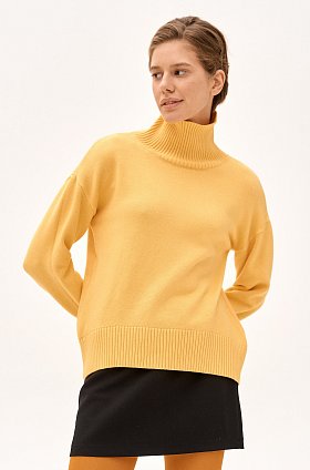 Фото модной одежды - тина джемпер с хлопком желтый сезон 2020 года