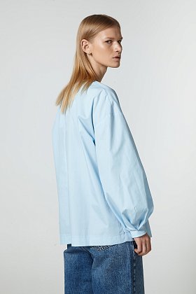 Фото модной одежды - берта блузка объемный рукав голубая сезон 2020 года
