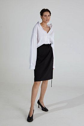 Фото модного диа юбка на шнуре черная сезон 2020 года