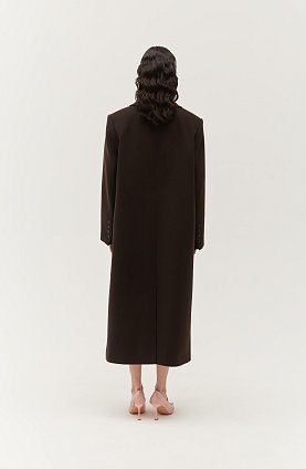 Фото модной одежды - ленте пальто длинное двубортное шоколад сезон 2020 года