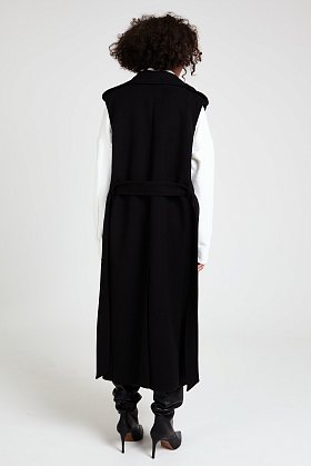 Фото модной одежды - кейт пальто-жилет черного цвета сезон 2020 года